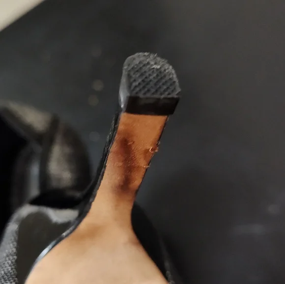 White House Black Market peep toe heels - Picture 7 of 11